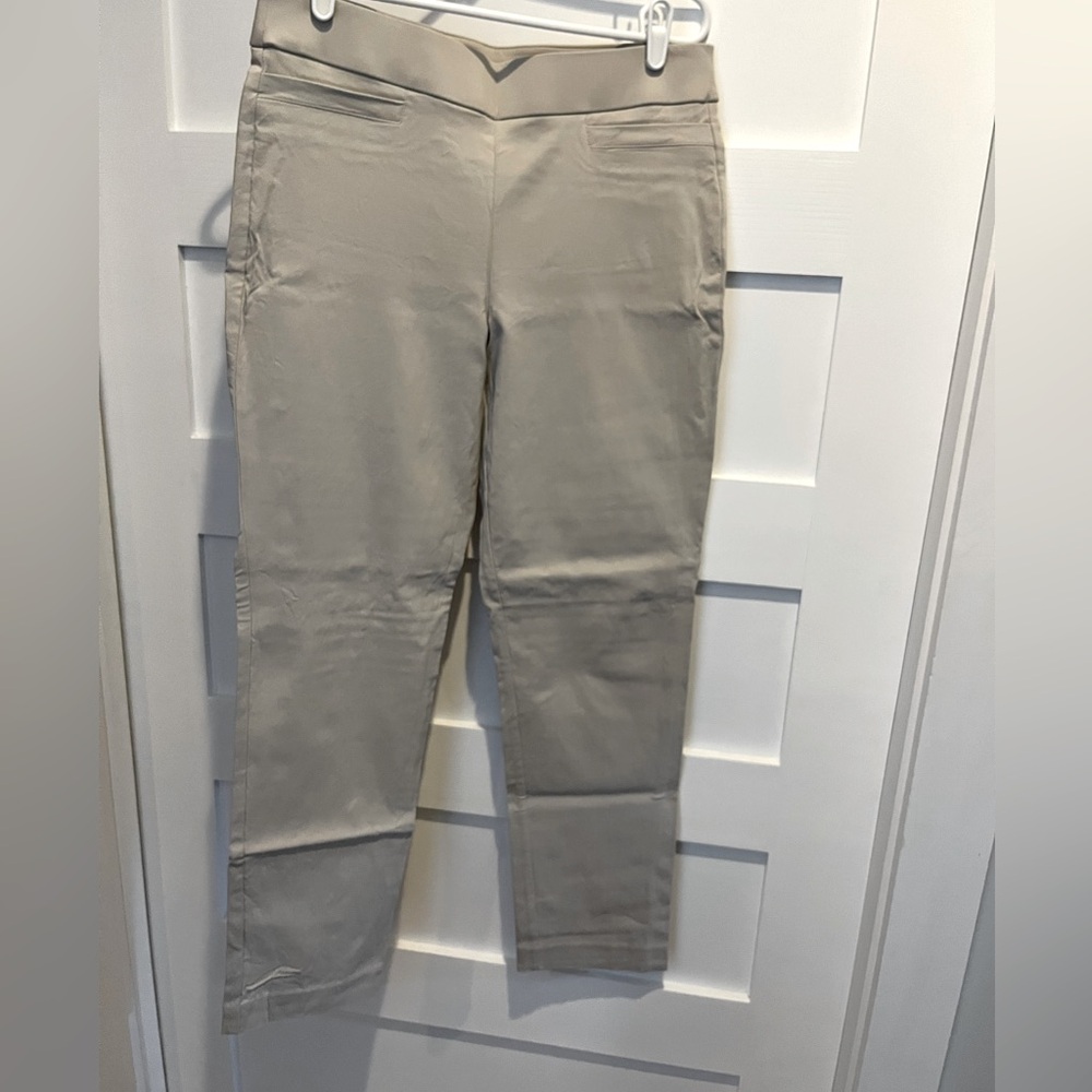 Tan women’s professional pants stretchy size M